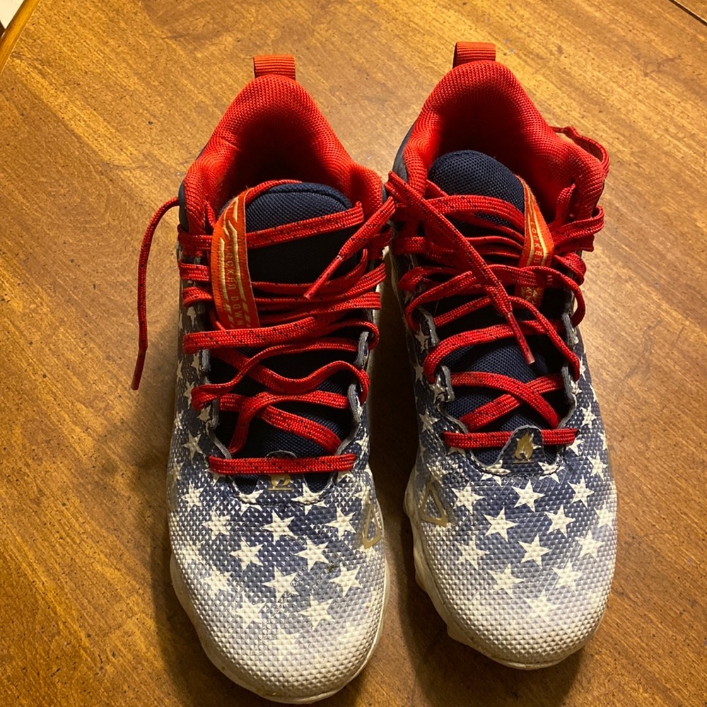 Boys cleats